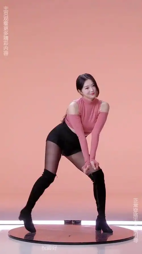 里番绯色炼金术封面